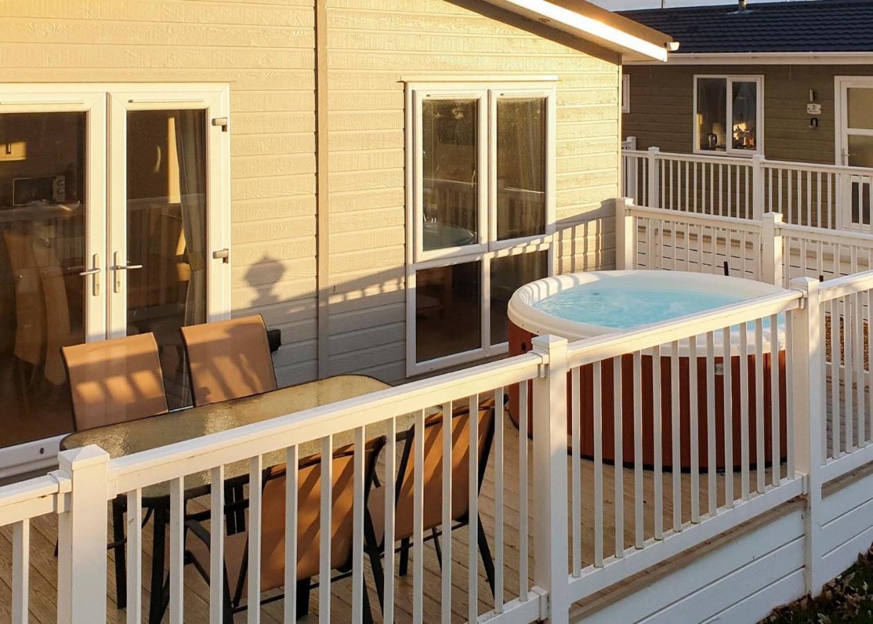 Mundesley Holiday Village מראה חיצוני תמונה